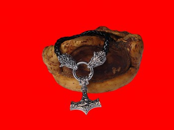 Kette Mit Anhänger "Wölfe & Hammer" Schwarz/Silber